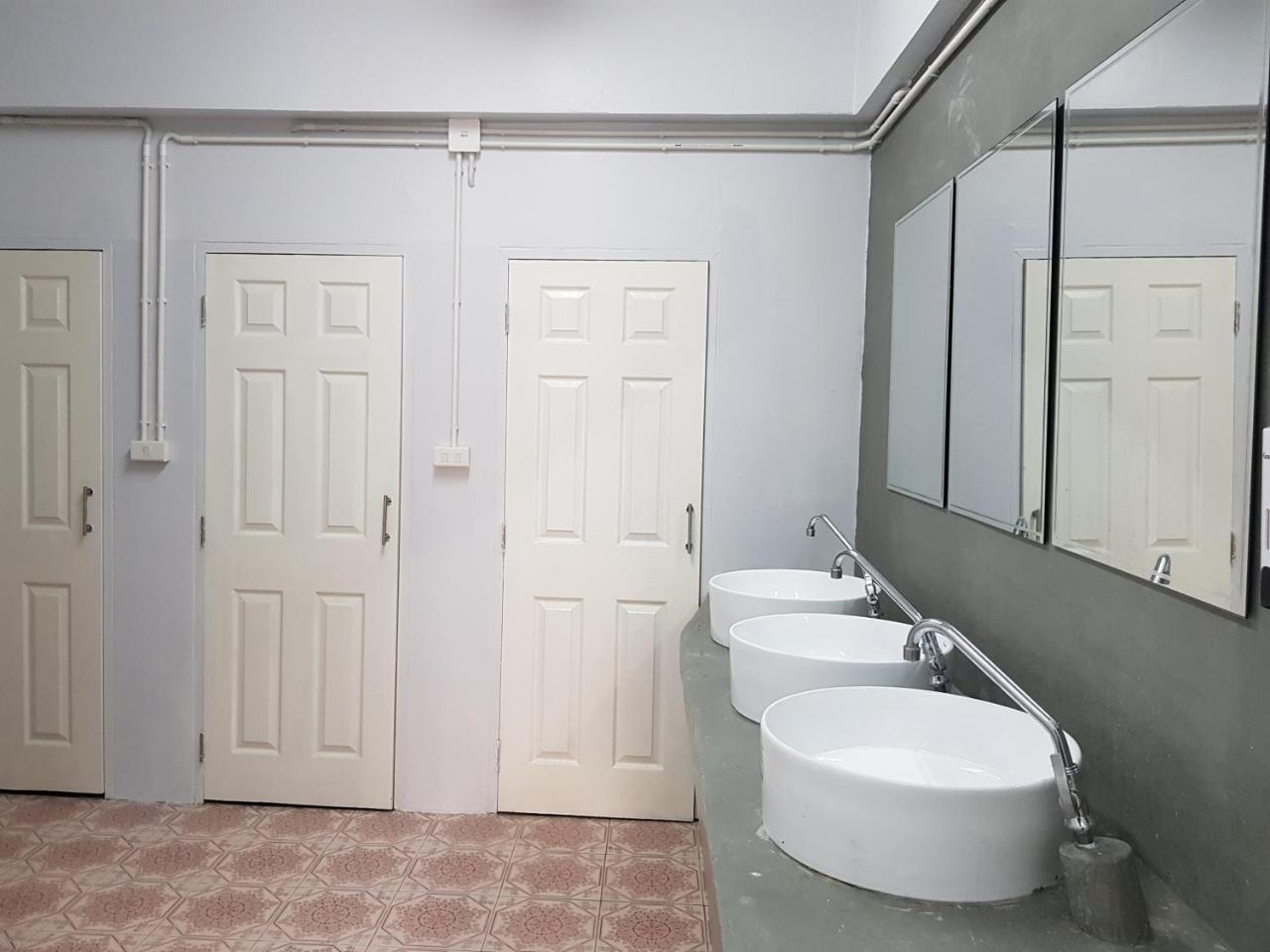 Pattaya Hostel Stay Inn Eksteriør billede